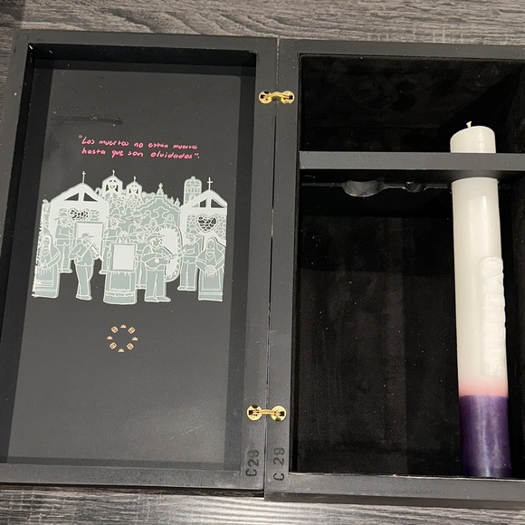 Soledad Dia De Muertos with engraved candle gift box - Picture 6 of 10